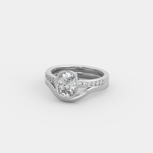 Noelle Shared Prong-Pavé x Embrace Set in Cushion Cut