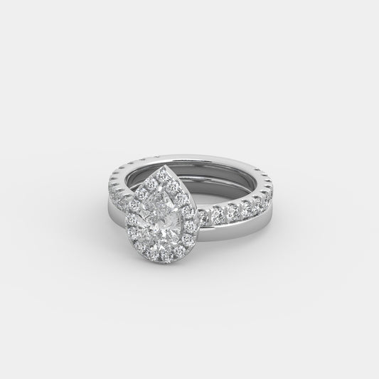 Elizabeth Pavé x Classic Set in Pear Cut