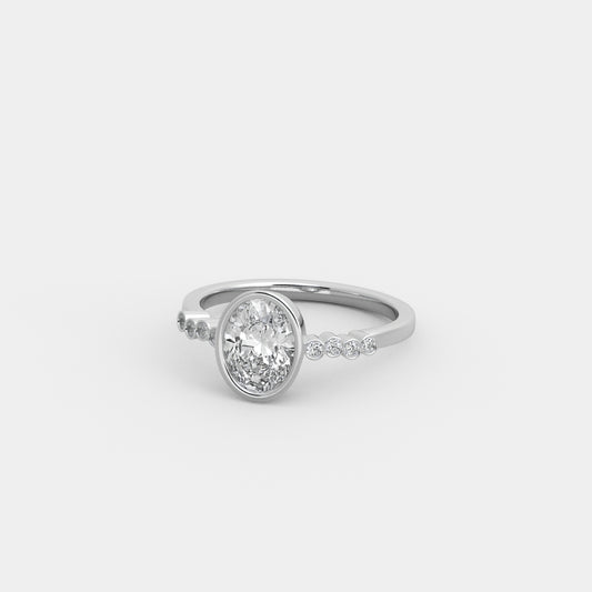 Noelle Round-Accented in Oval Cut
