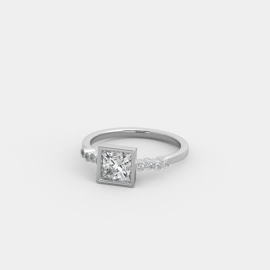 Noelle Round-Accented in Princess Cut