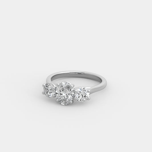 Lyra Round-Shouldered in Oval Cut